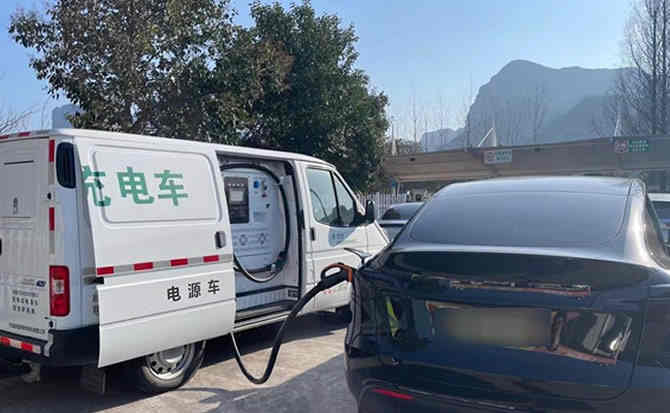 袁州区汽车搭电